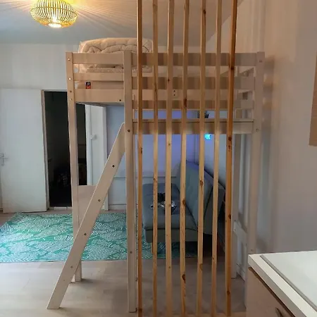 A 2 Pas Du Port, Bora Bora * 페캉