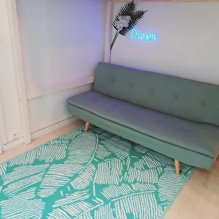 A 2 Pas Du Port, Bora Bora *