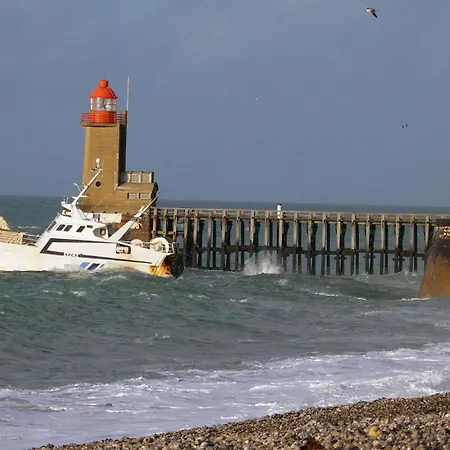 A 2 Pas Du Port, Bora Bora *
