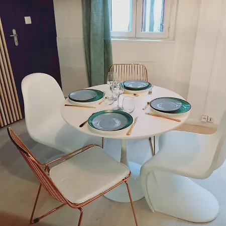 A 2 Pas Du Port, Bora Bora アパート